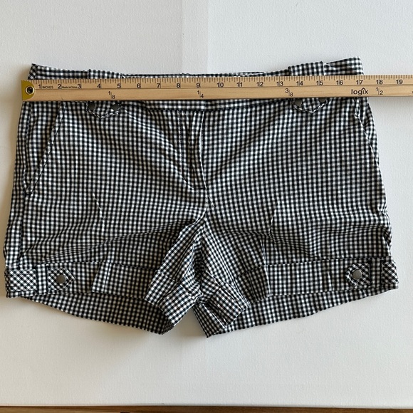 LOFT Black White Gingham Shorts Size 8 Cuffed Hem Summer Picnic Style - Picture 5 of 8